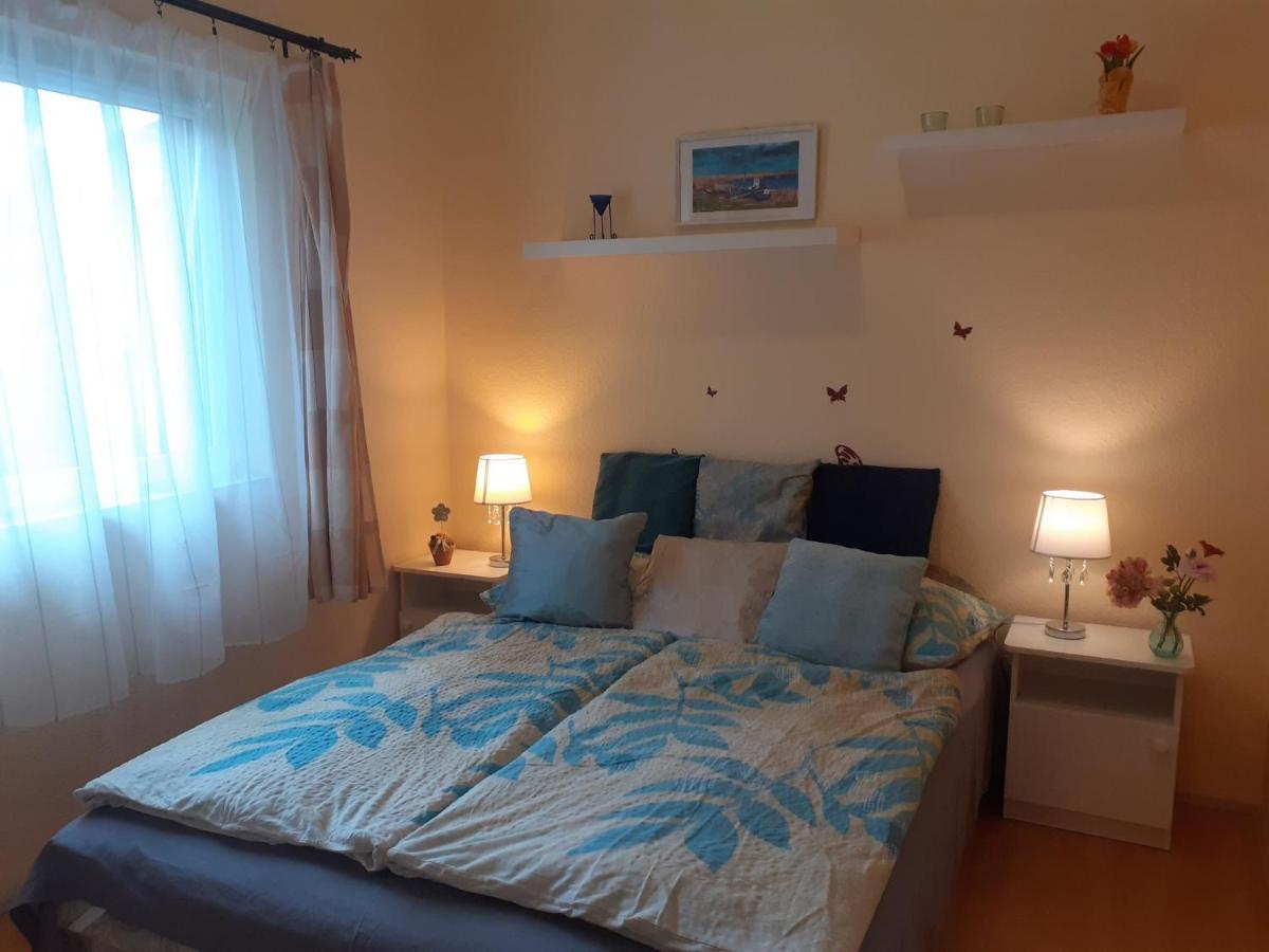 Anna Villa Balatonlelle Luaran gambar